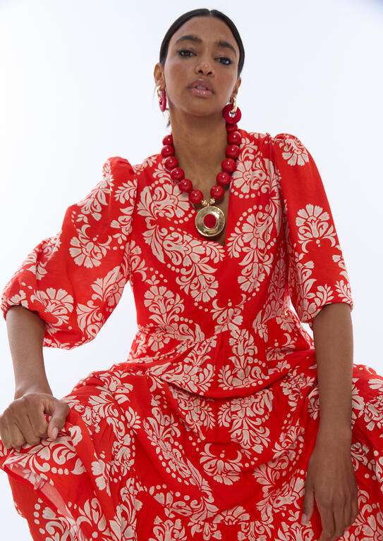 VESTIDO LARGO ESCOTE PICO M/ ABULLONADA PAISLEY